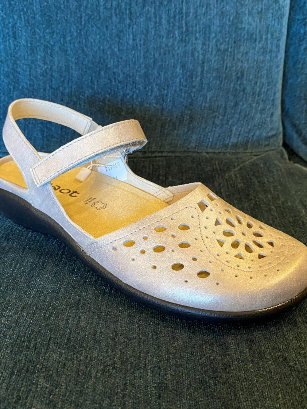 Naot - Arataki Quartz Metallic Leather - Multiple Sizes (NEW W/ BOX)